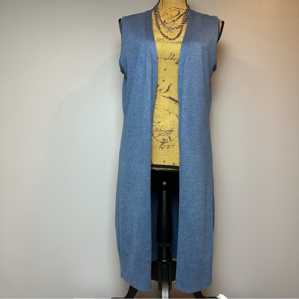 Adorable Vila Milano Dusty blue Sleeveless Cardigan Size Small